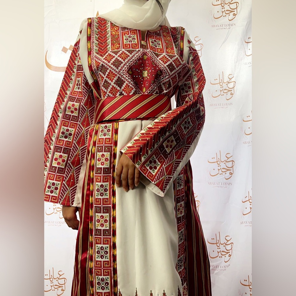 Beige Tatrez Thoub
